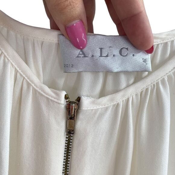 A.L.C Size XS 100% Silk Camisole Tank Off White Relaxed Fit Coastal Minimalist - Picture 3 of 8